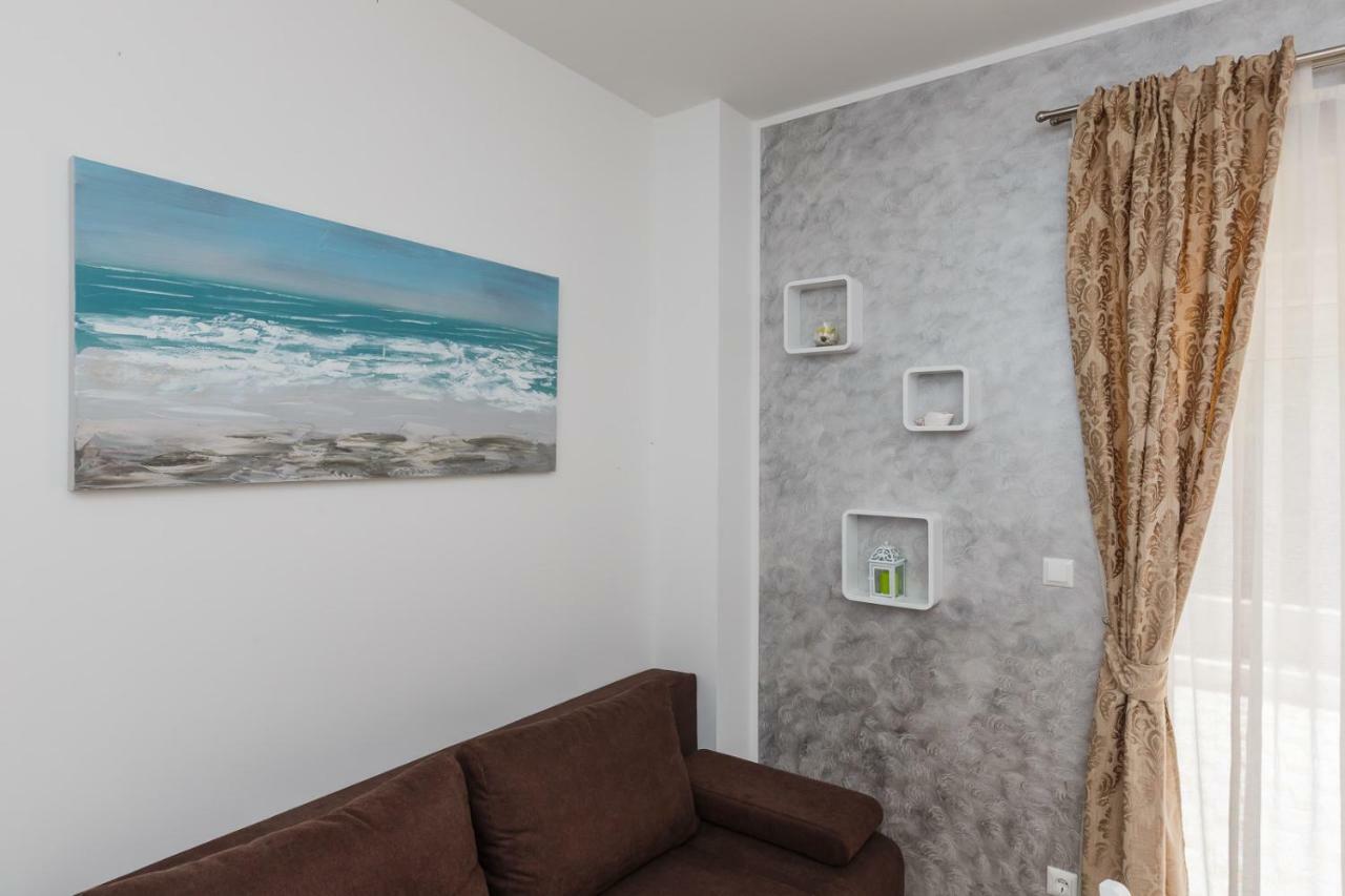 Apartmani Nikola Plano Exteriör bild